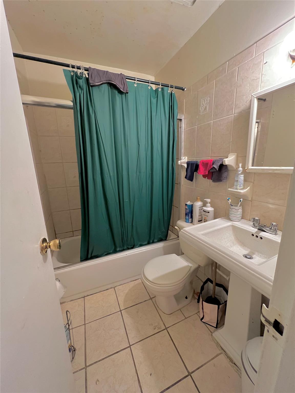 Single Family 182nd  Bronx, NY 10457, MLS-865491-8