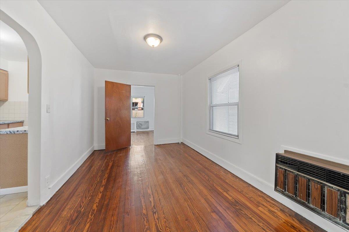 Single Family Edison  Bronx, NY 10461, MLS-865498-17