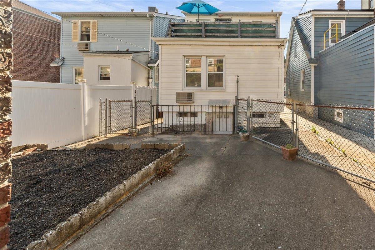 Single Family Edison  Bronx, NY 10461, MLS-865498-2