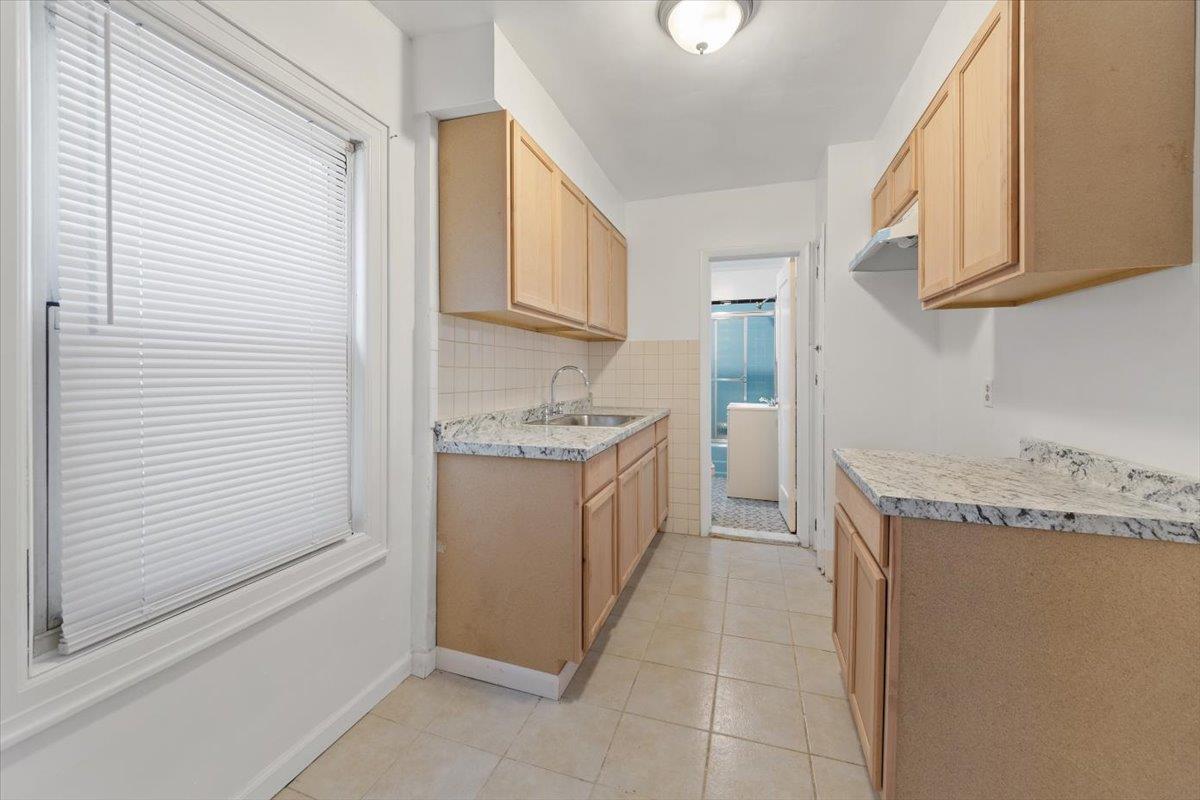 Single Family Edison  Bronx, NY 10461, MLS-865498-20