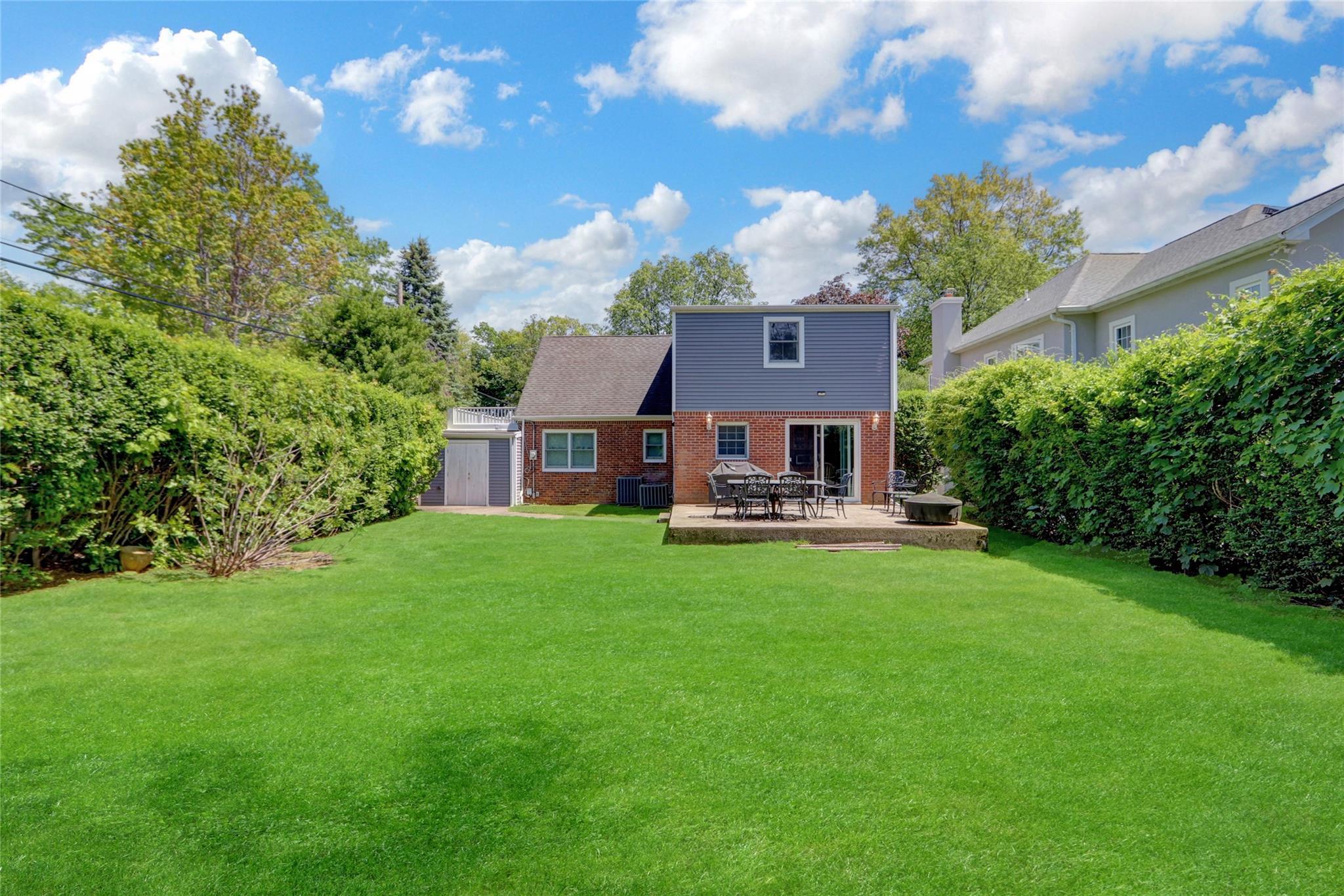 Single Family Maple  Nassau County, NY 11040, MLS-865553-29