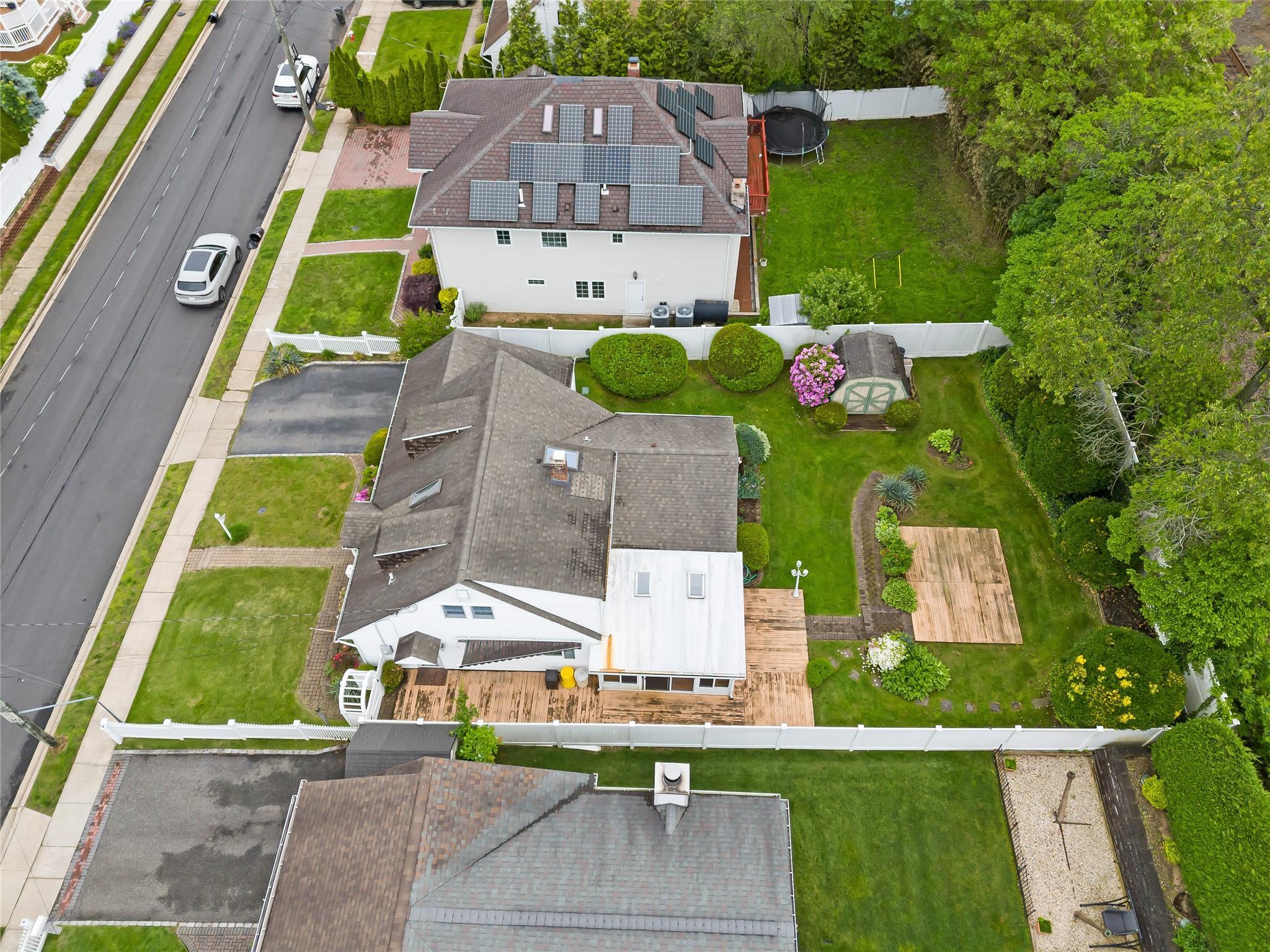 Single Family Arizona  Nassau County, NY 11791, MLS-865616-2