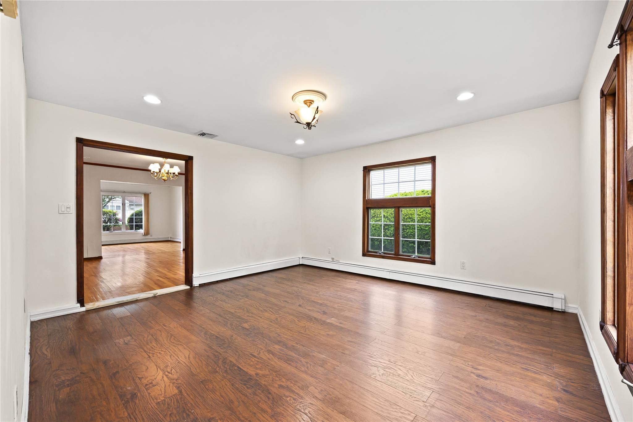 Single Family Arizona  Nassau County, NY 11791, MLS-865616-26