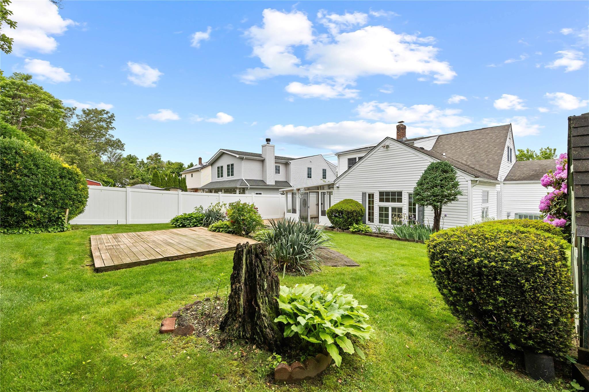 Single Family Arizona  Nassau County, NY 11791, MLS-865616-5