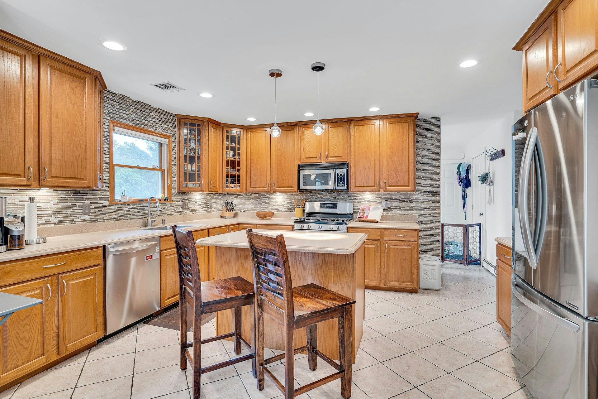 Single Family Carlls Straight  Suffolk County, NY 11746, MLS-865623-20
