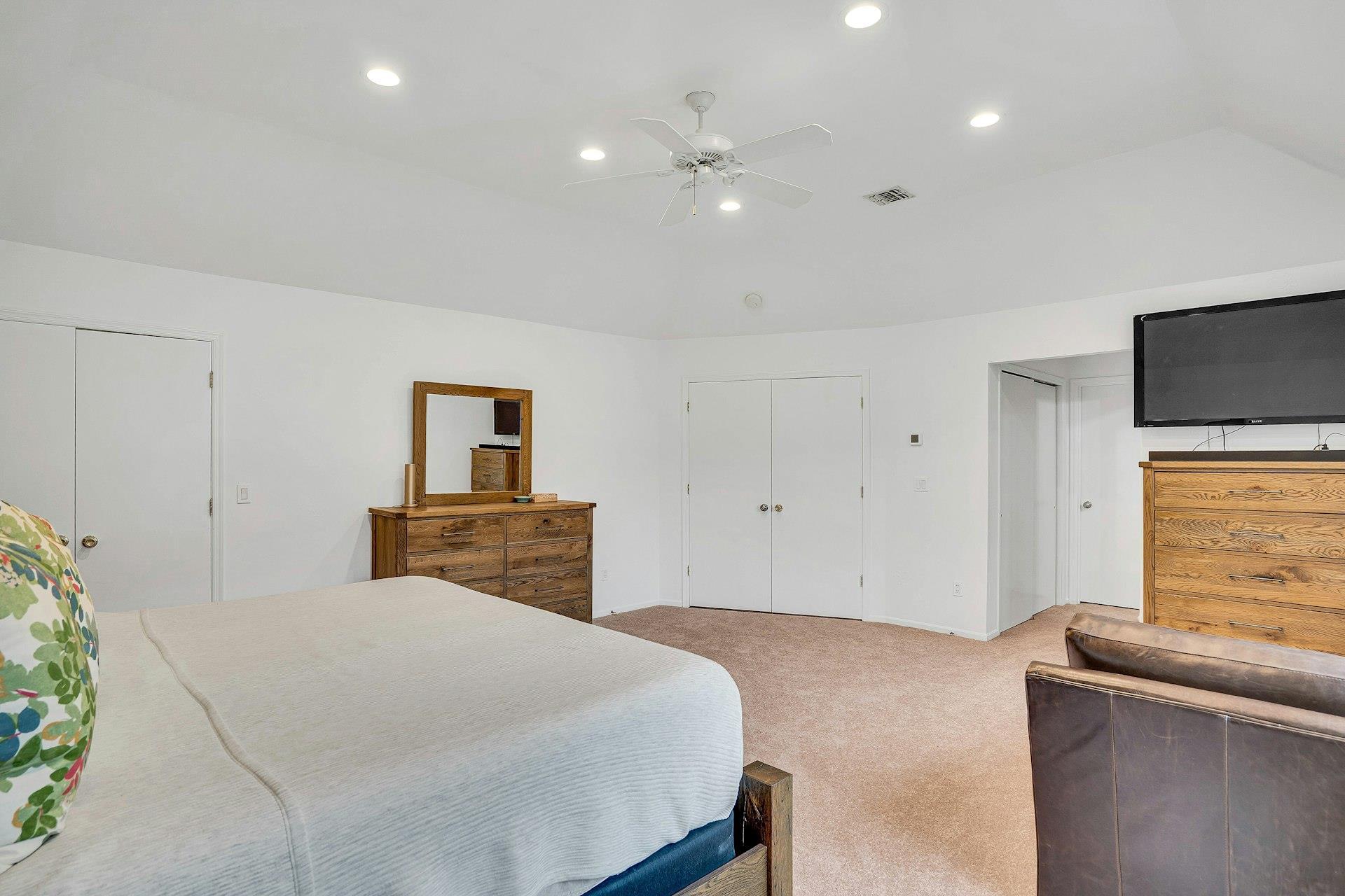 Single Family Carlls Straight  Suffolk County, NY 11746, MLS-865623-32