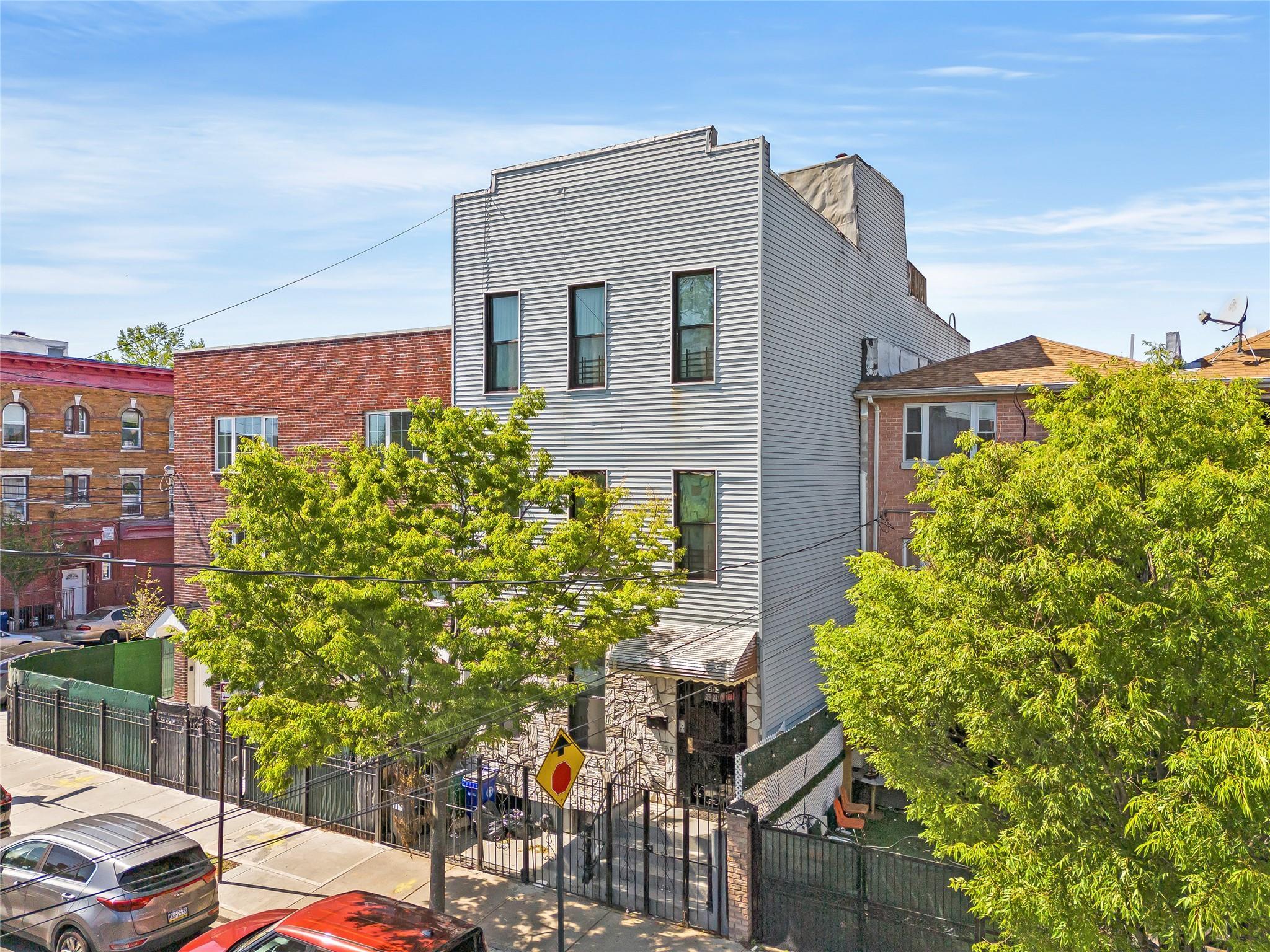 Single Family Glenmore  Brooklyn, NY 11208, MLS-865626-6