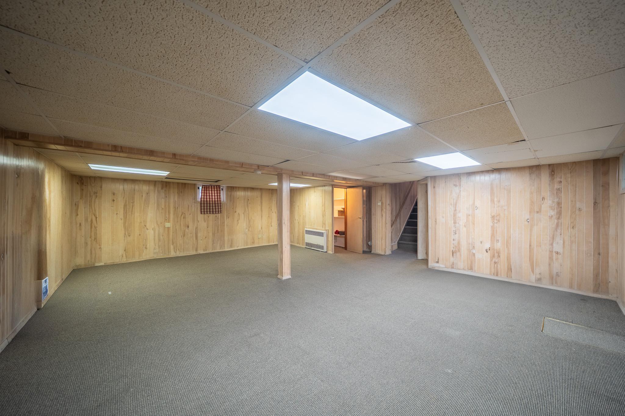 Single Family Forest  Nassau County, NY 11581, MLS-865657-37