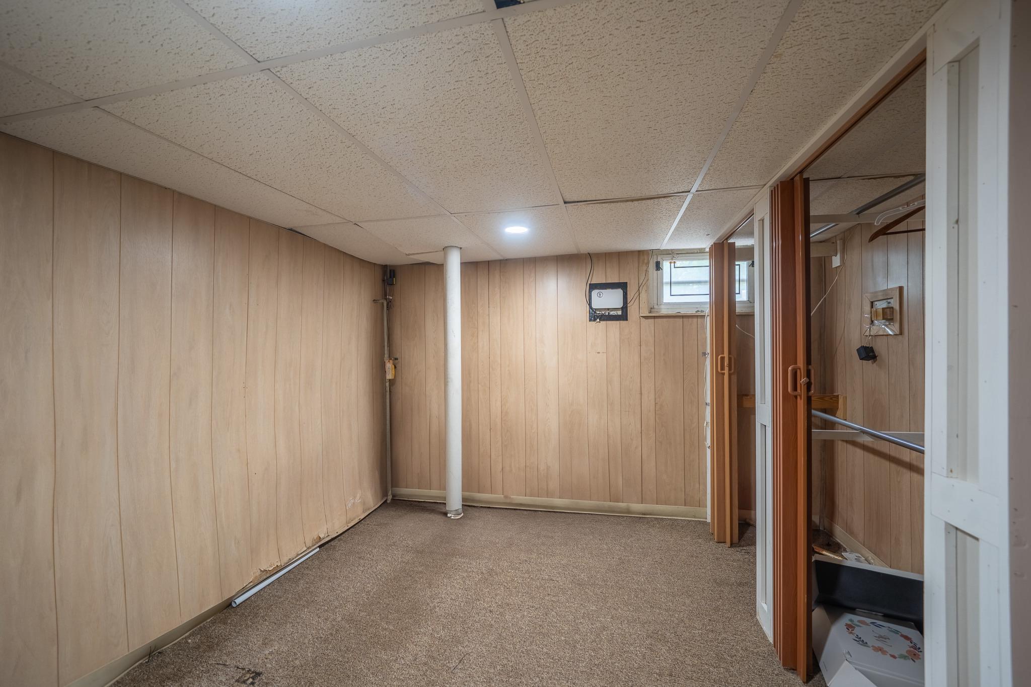 Single Family Forest  Nassau County, NY 11581, MLS-865657-38