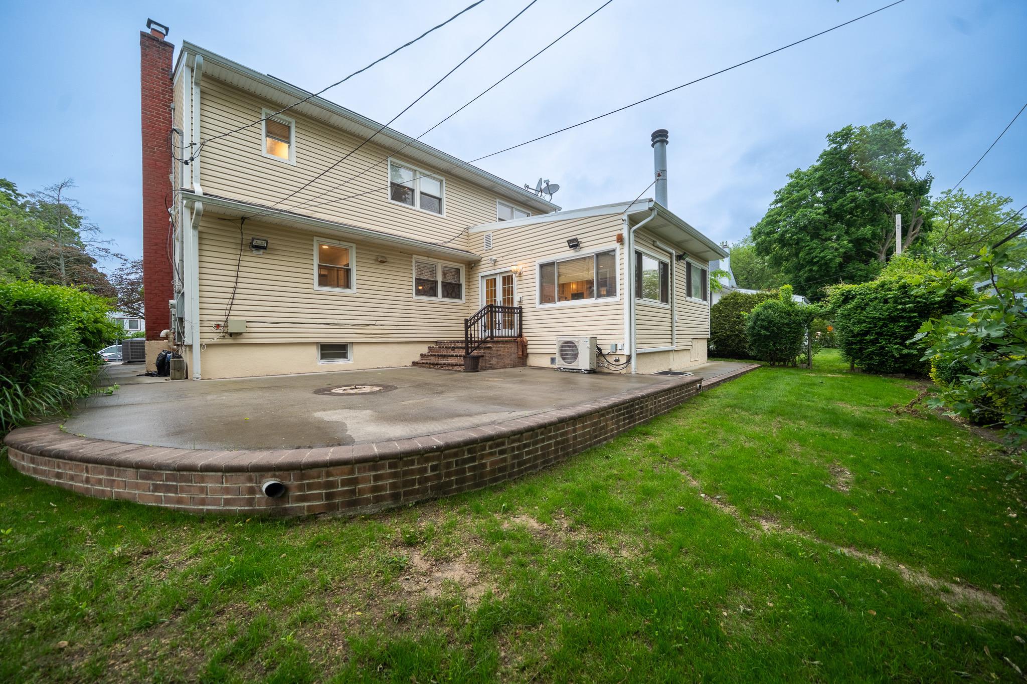 Single Family Forest  Nassau County, NY 11581, MLS-865657-41