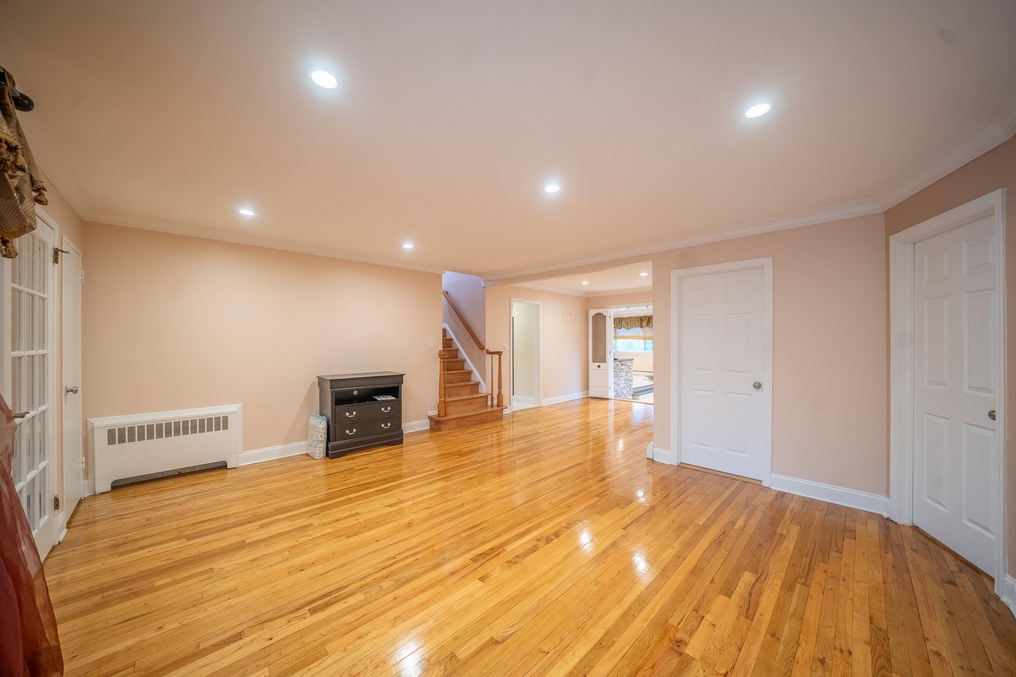 Single Family Forest  Nassau County, NY 11581, MLS-865657-6
