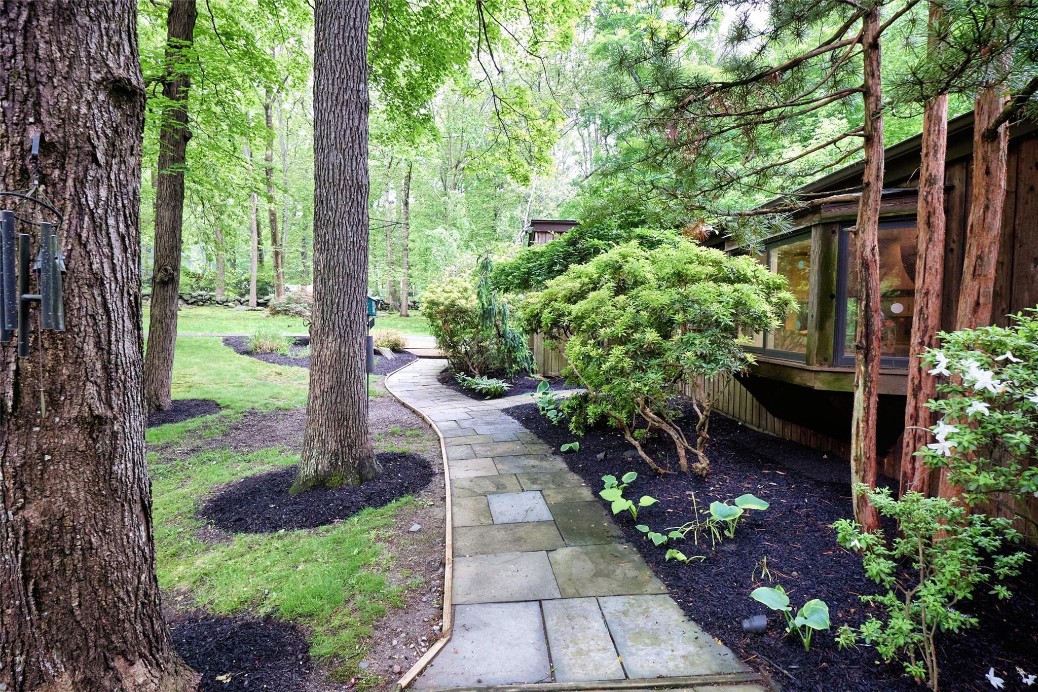 Single Family Greenlawn  Westchester County, NY 10536, MLS-865662-28