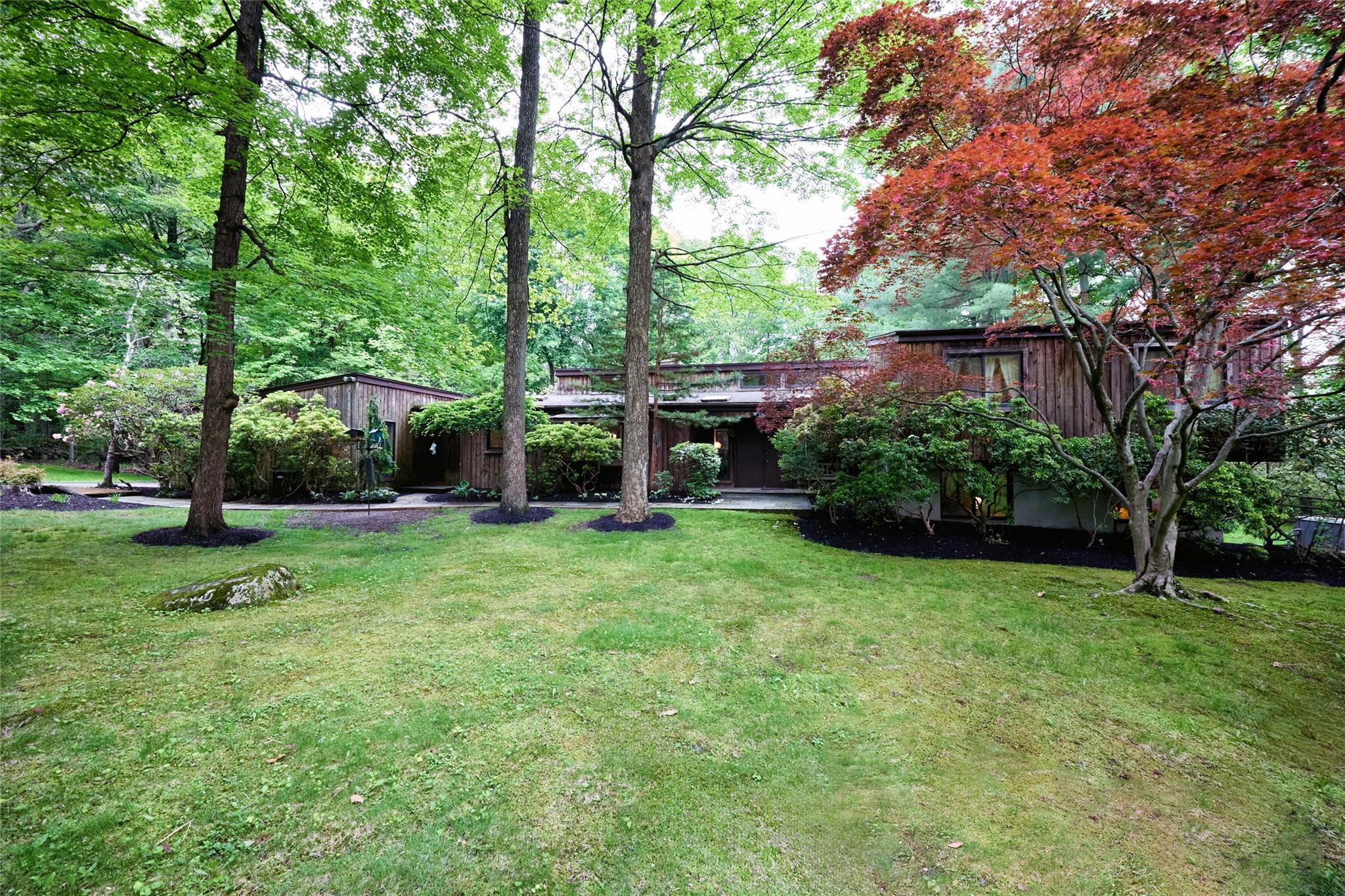 Single Family Greenlawn  Westchester County, NY 10536, MLS-865662-30