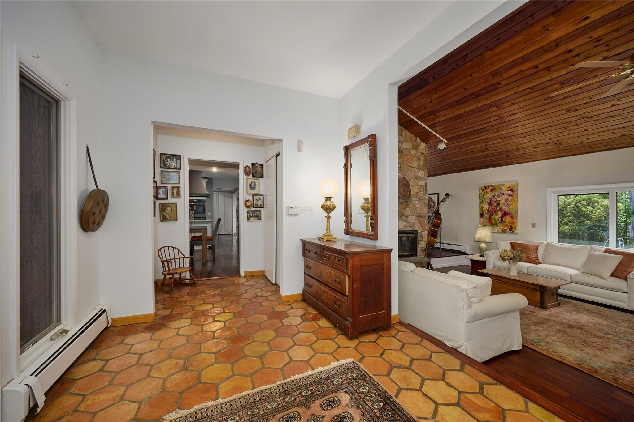 Single Family Greenlawn  Westchester County, NY 10536, MLS-865662-4