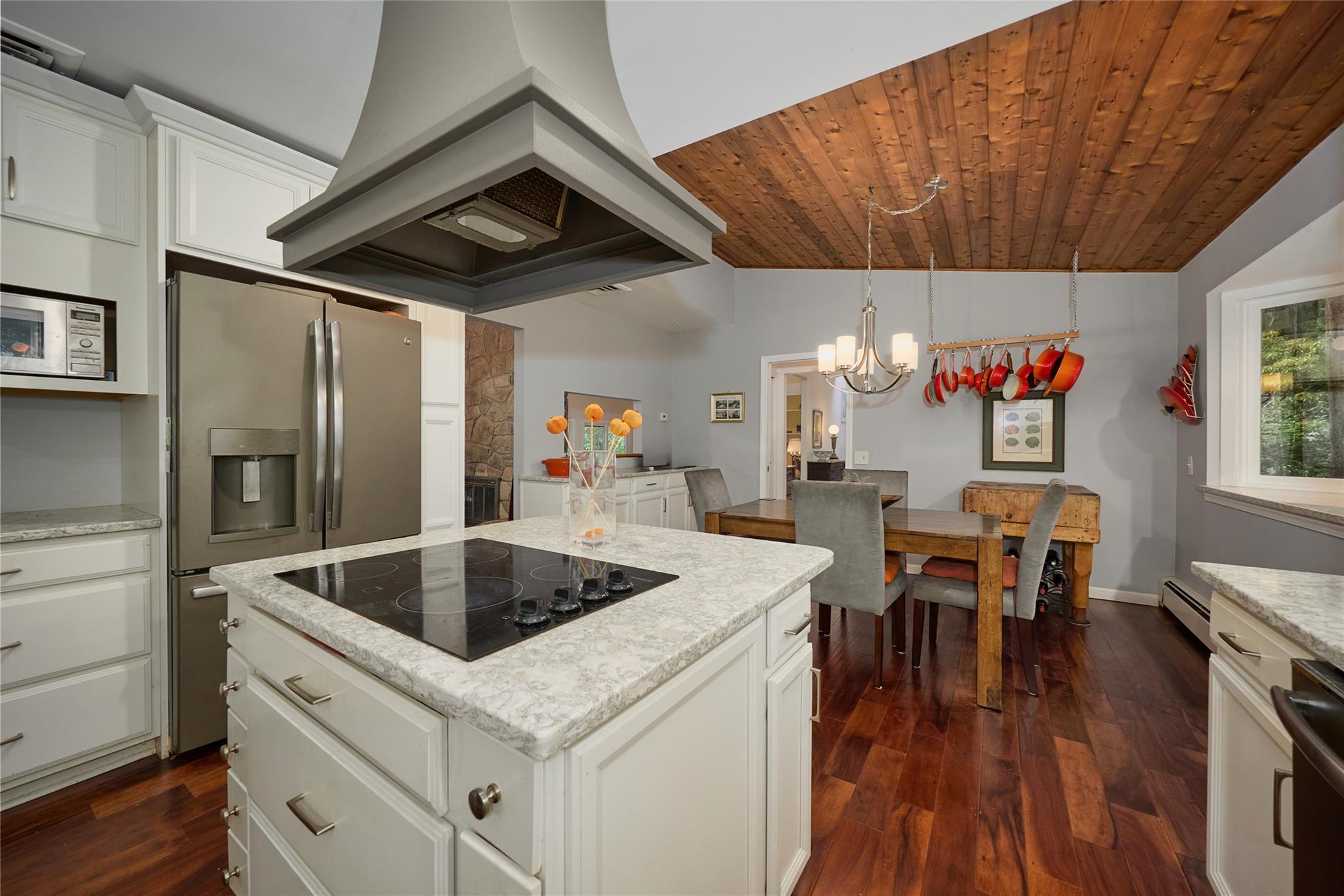 Single Family Greenlawn  Westchester County, NY 10536, MLS-865662-9