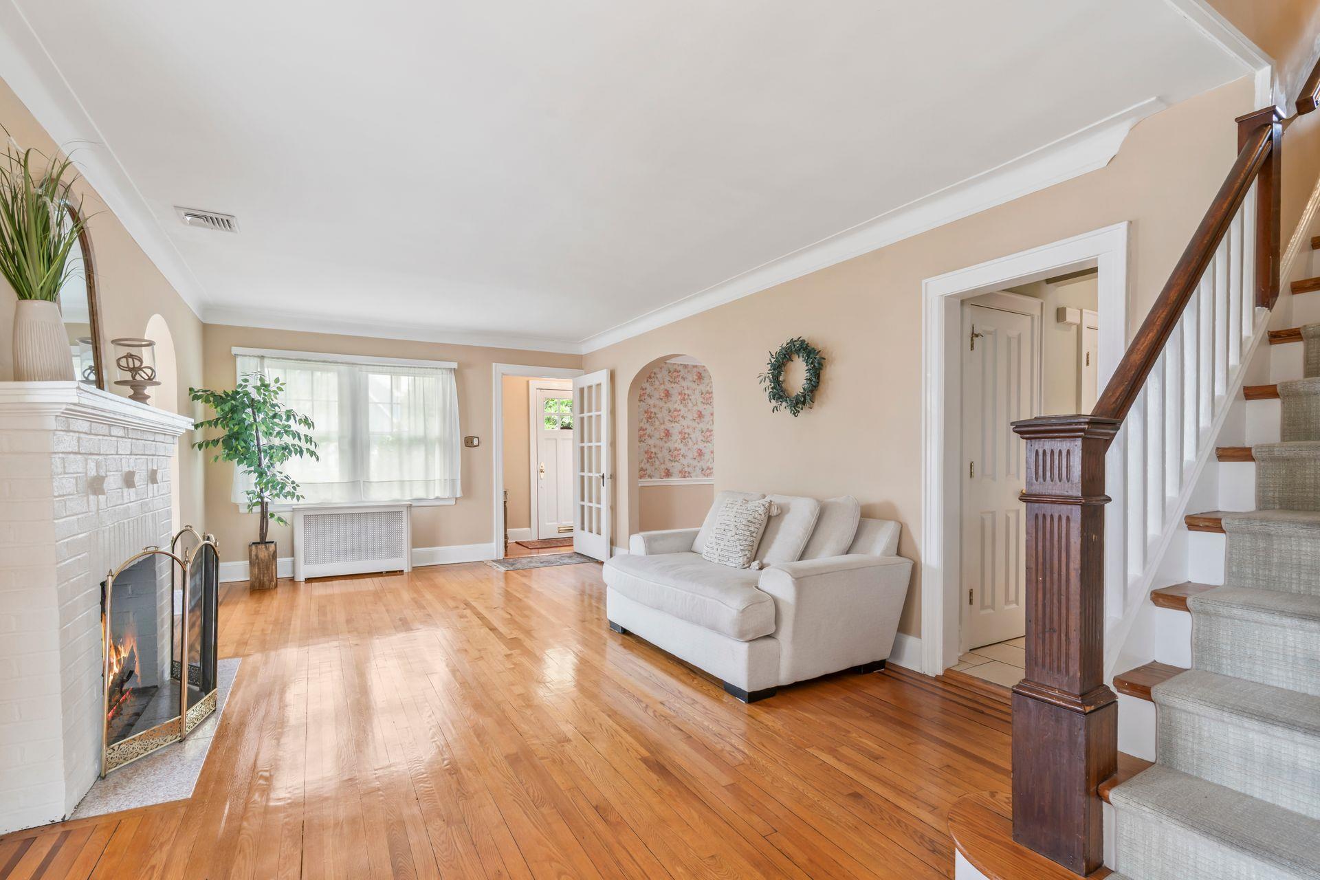 Single Family Buckingham  Nassau County, NY 11552, MLS-865687-10