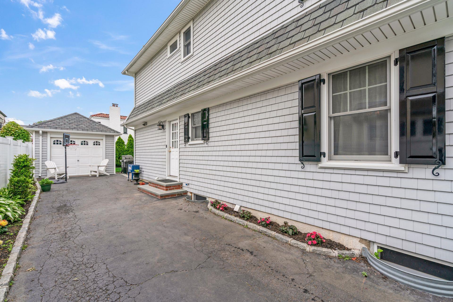 Single Family Buckingham  Nassau County, NY 11552, MLS-865687-38