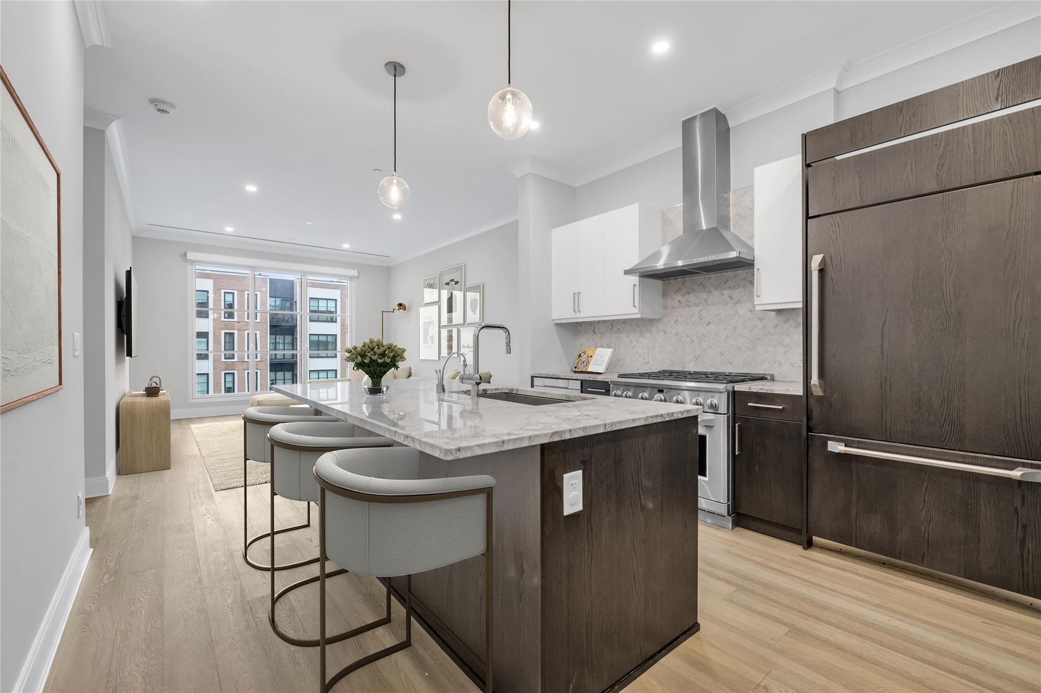Condo Garvies Point  Nassau County, NY 11542, MLS-865690-15
