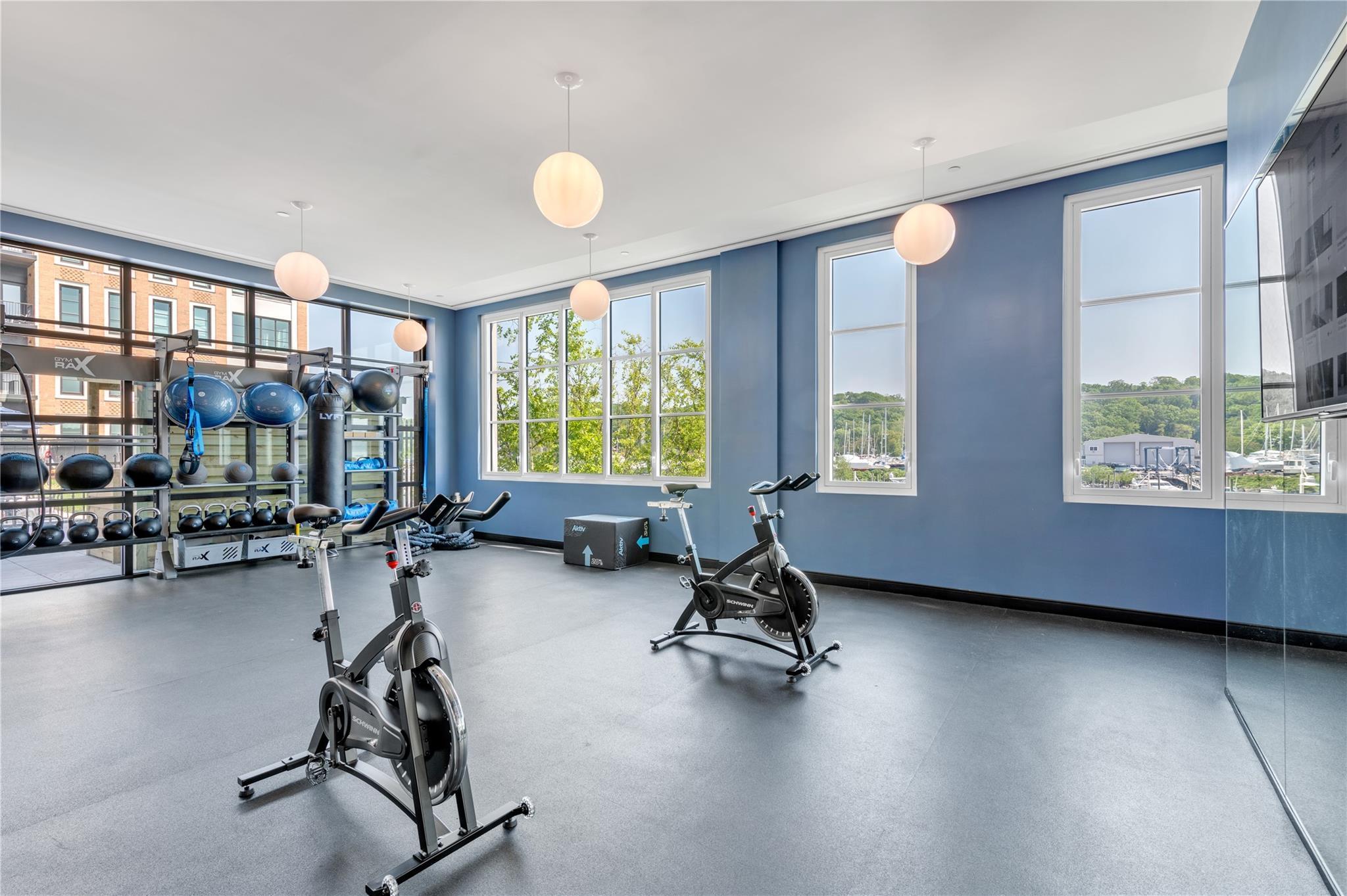 Condo Garvies Point  Nassau County, NY 11542, MLS-865690-27