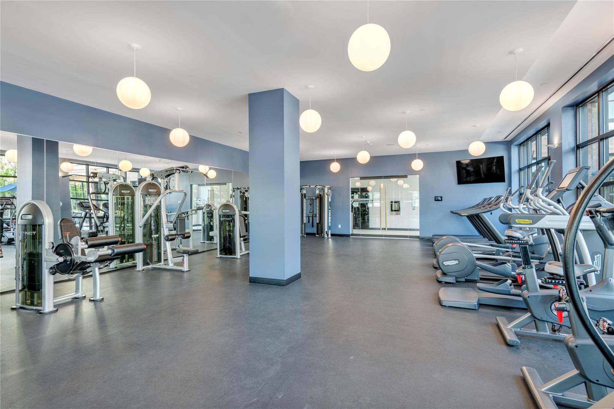 Condo Garvies Point  Nassau County, NY 11542, MLS-865690-28