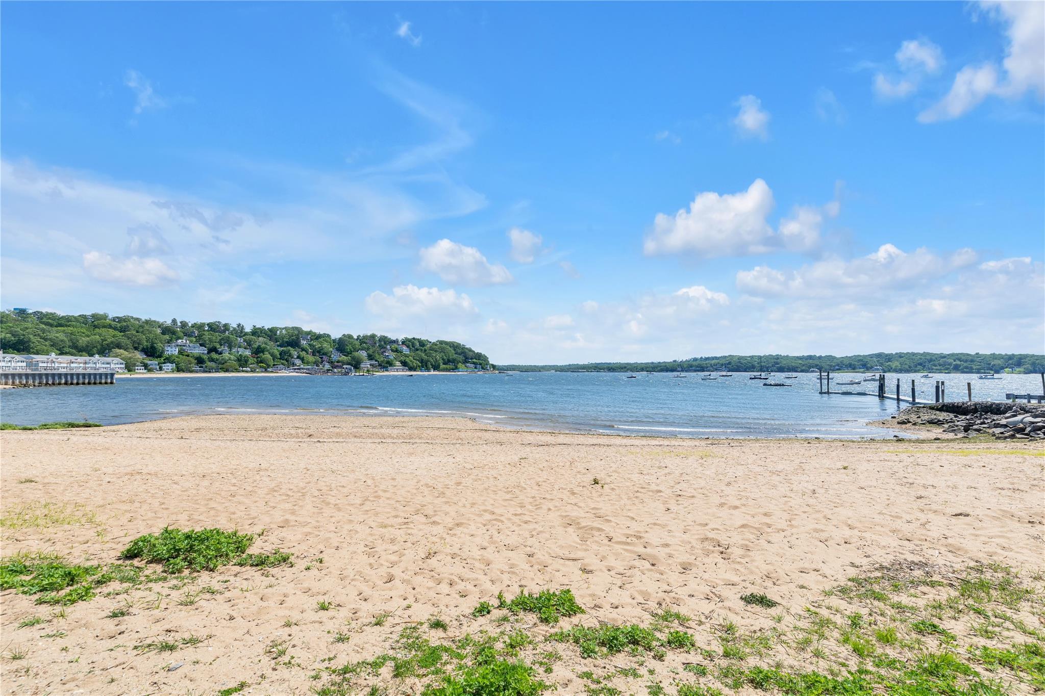 Condo Garvies Point  Nassau County, NY 11542, MLS-865690-36
