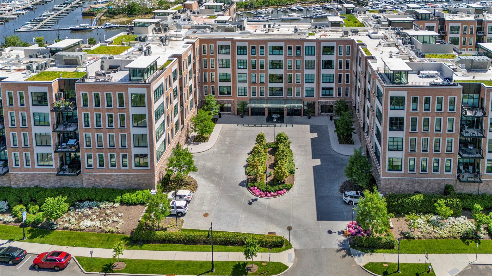 Condo Garvies Point  Nassau County, NY 11542, MLS-865690-4