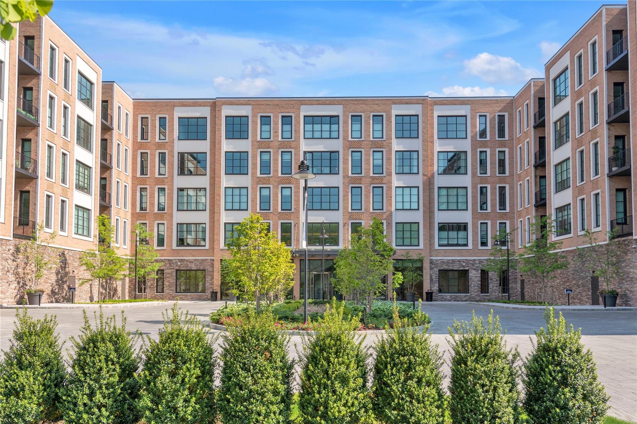 Condo Garvies Point  Nassau County, NY 11542, MLS-865690-7