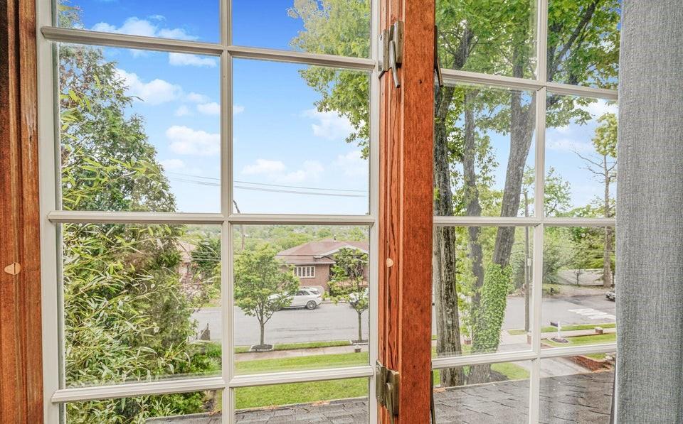 Single Family Lighthouse  Staten Island, NY 10306, MLS-865735-13