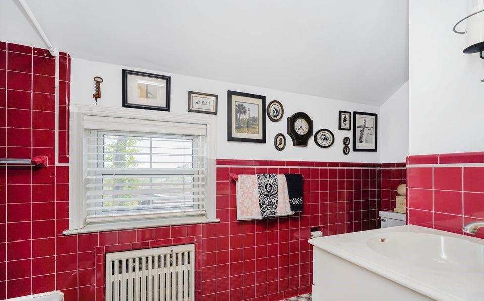 Single Family Lighthouse  Staten Island, NY 10306, MLS-865735-16