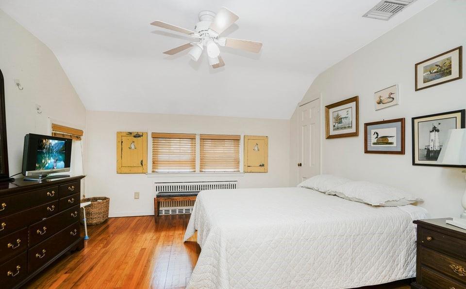 Single Family Lighthouse  Staten Island, NY 10306, MLS-865735-20