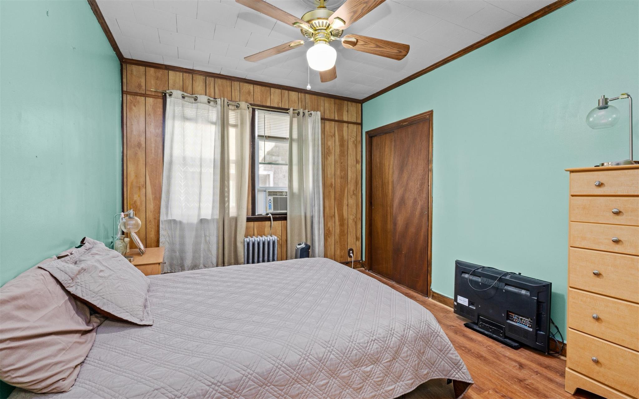 Single Family 166th Street  Queens, NY 11432, MLS-865745-10