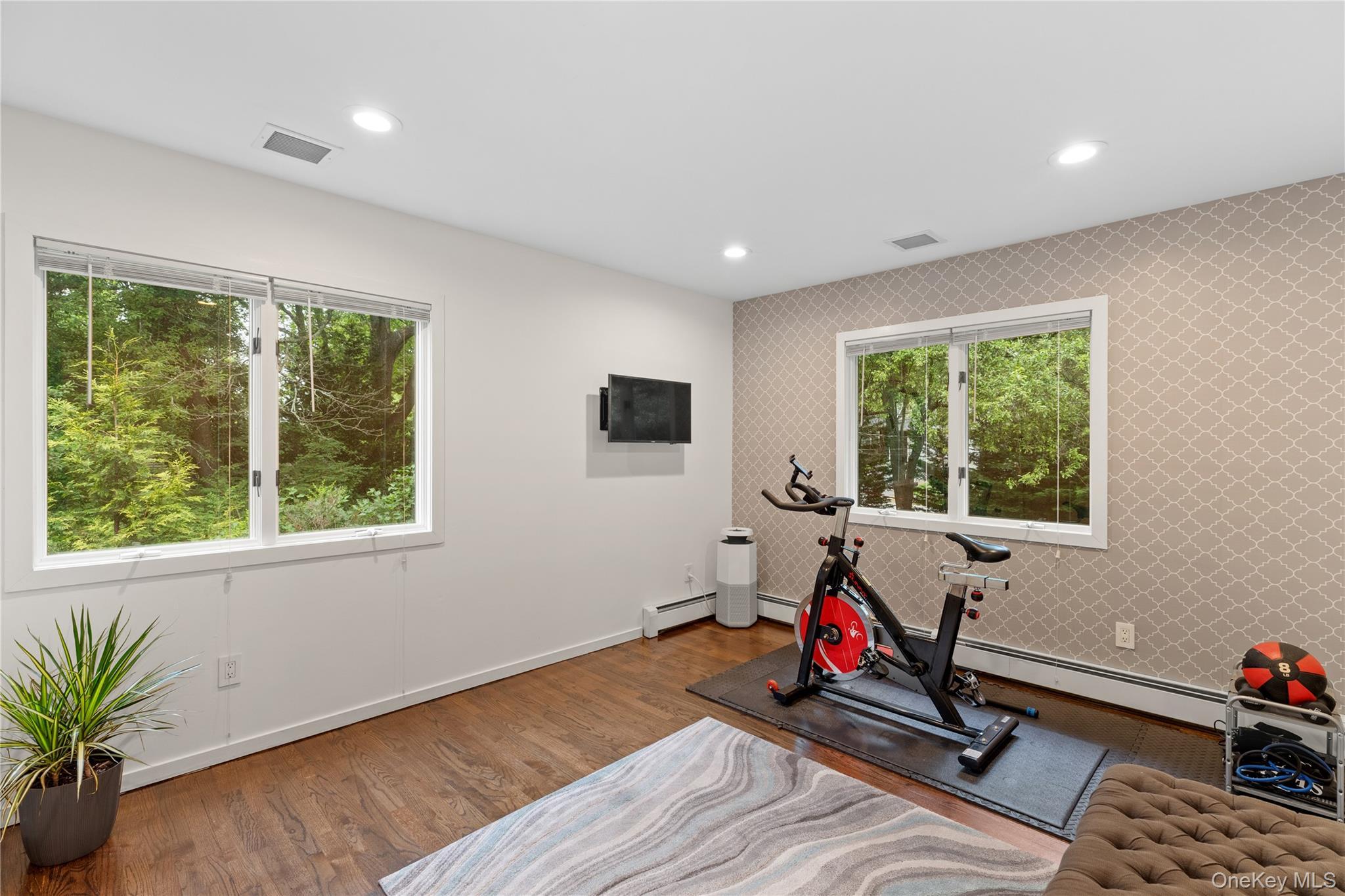 Single Family Cliff  Suffolk County, NY 11792, MLS-865758-12