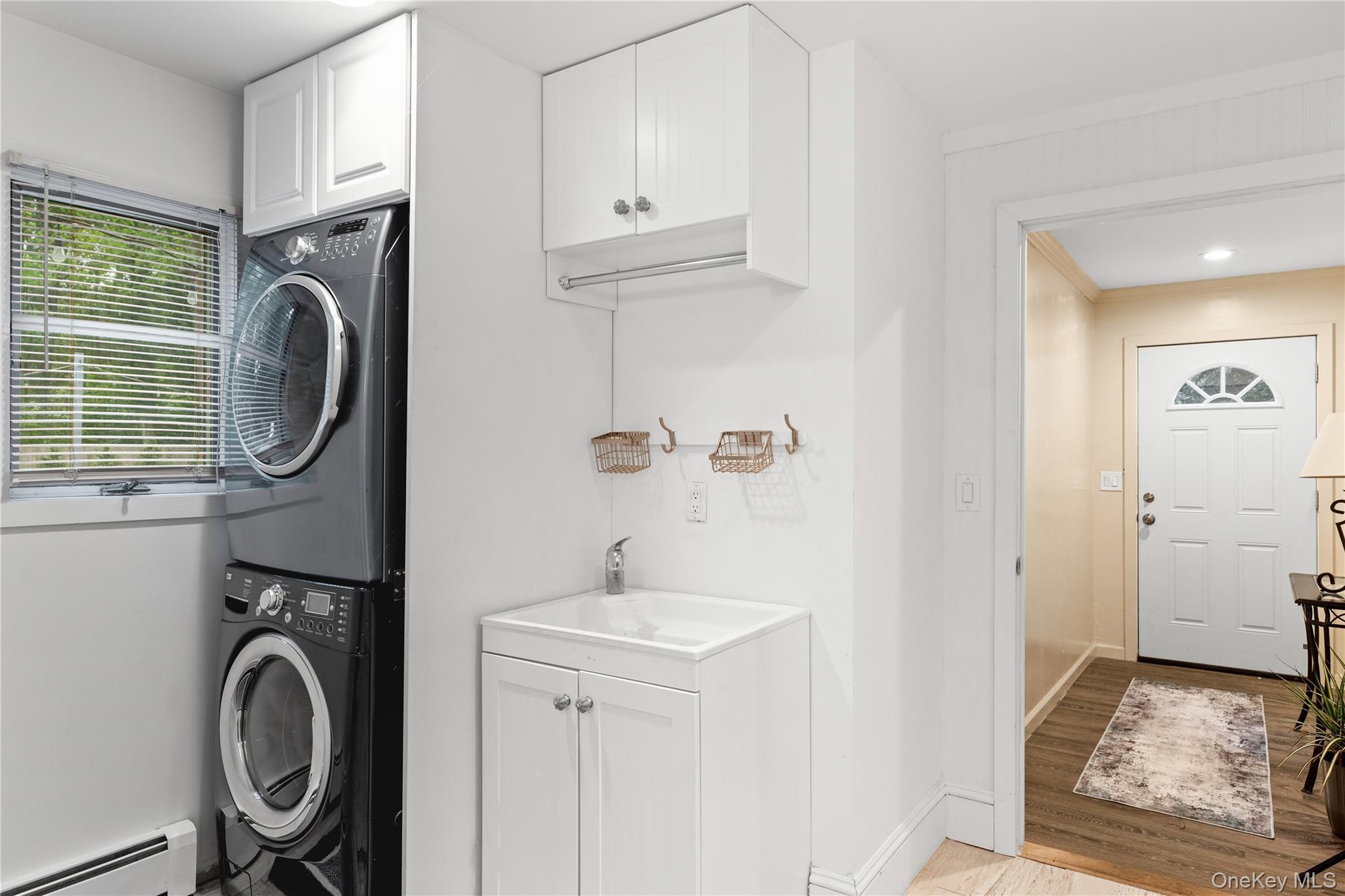 Single Family Cliff  Suffolk County, NY 11792, MLS-865758-18