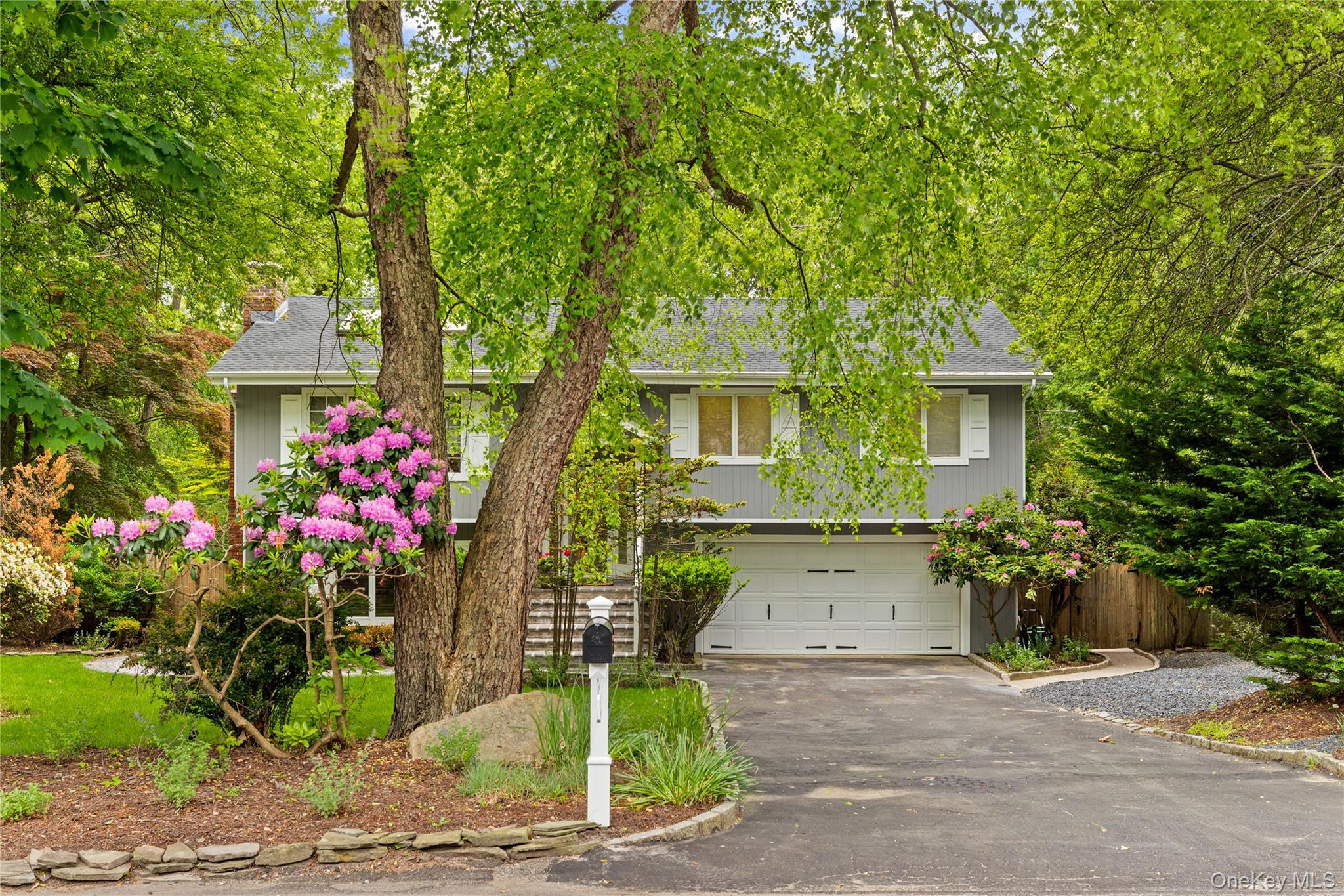 Single Family Cliff  Suffolk County, NY 11792, MLS-865758-20