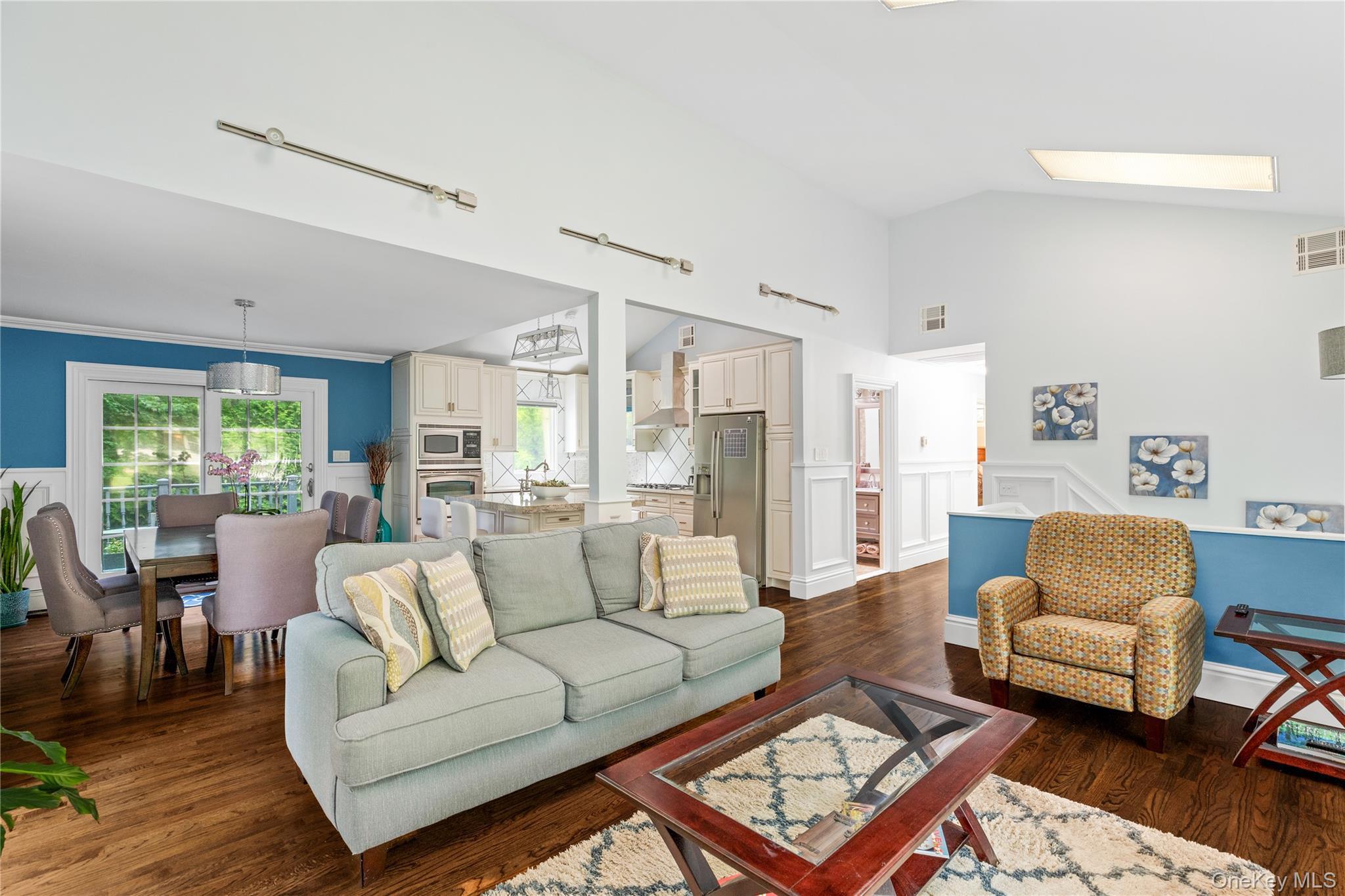 Single Family Cliff  Suffolk County, NY 11792, MLS-865758-5