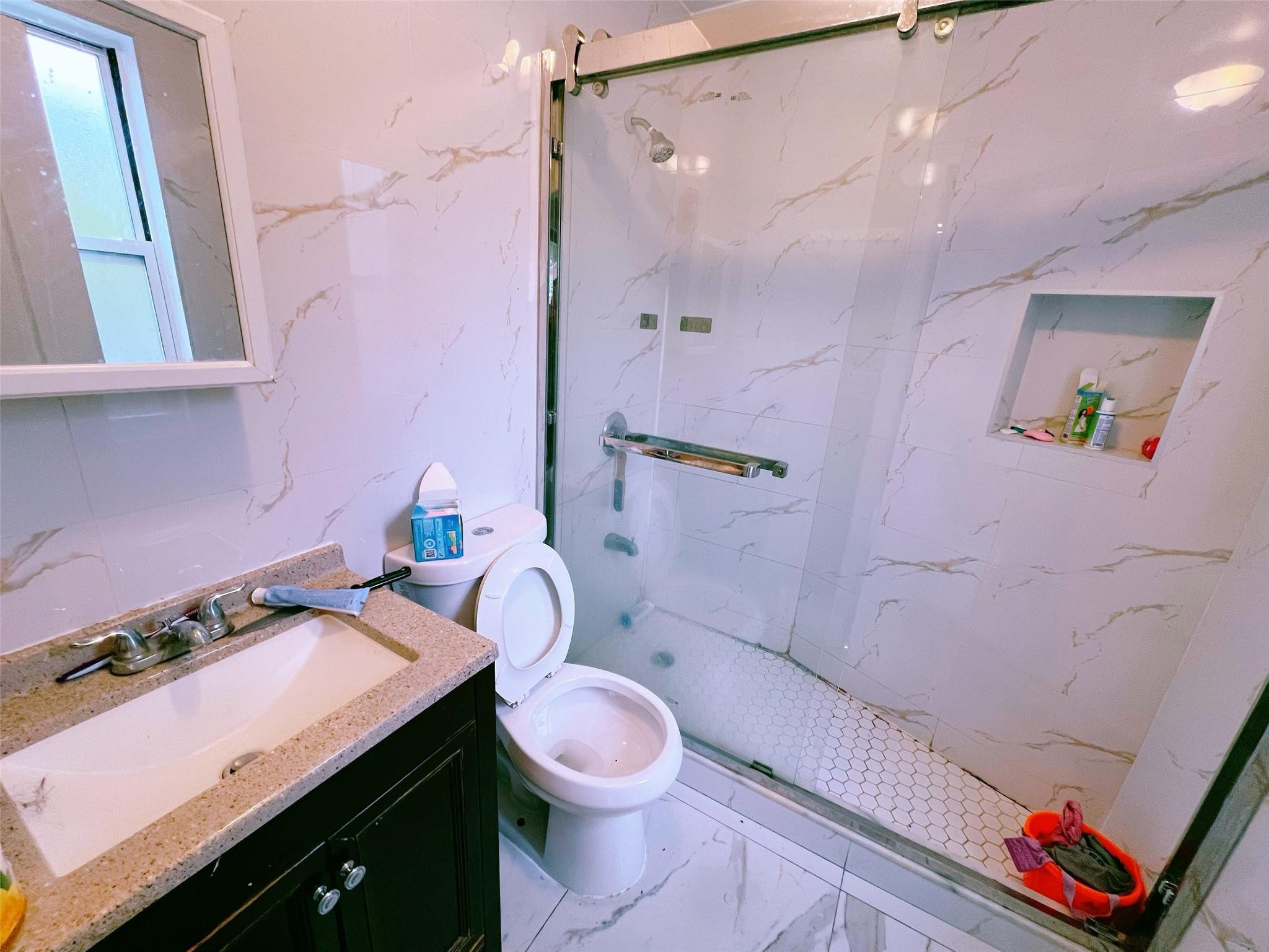 Single Family 50th  Queens, NY 11373, MLS-865810-6