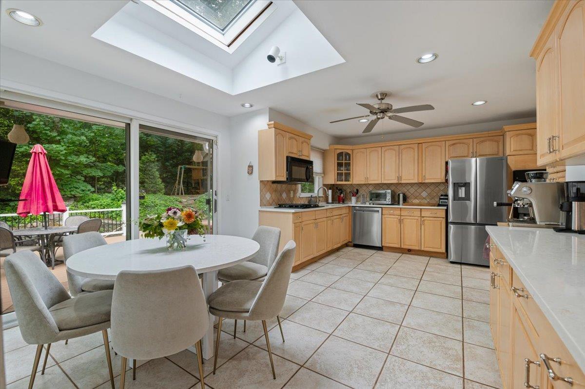 Single Family Juneau  Nassau County, NY 11797, MLS-865813-10