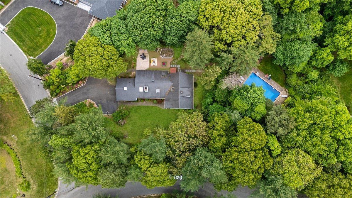 Single Family Juneau  Nassau County, NY 11797, MLS-865813-2