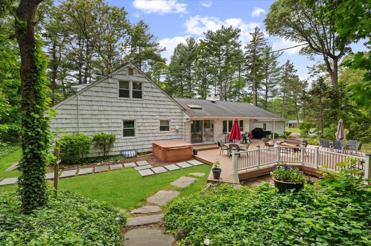 Single Family Juneau  Nassau County, NY 11797, MLS-865813-23