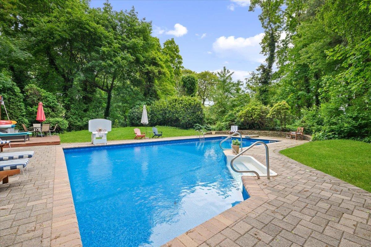 Single Family Juneau  Nassau County, NY 11797, MLS-865813-28