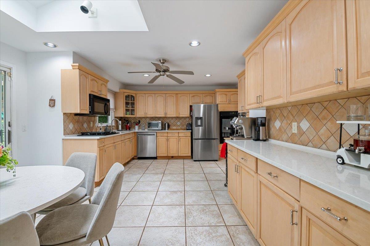 Single Family Juneau  Nassau County, NY 11797, MLS-865813-9