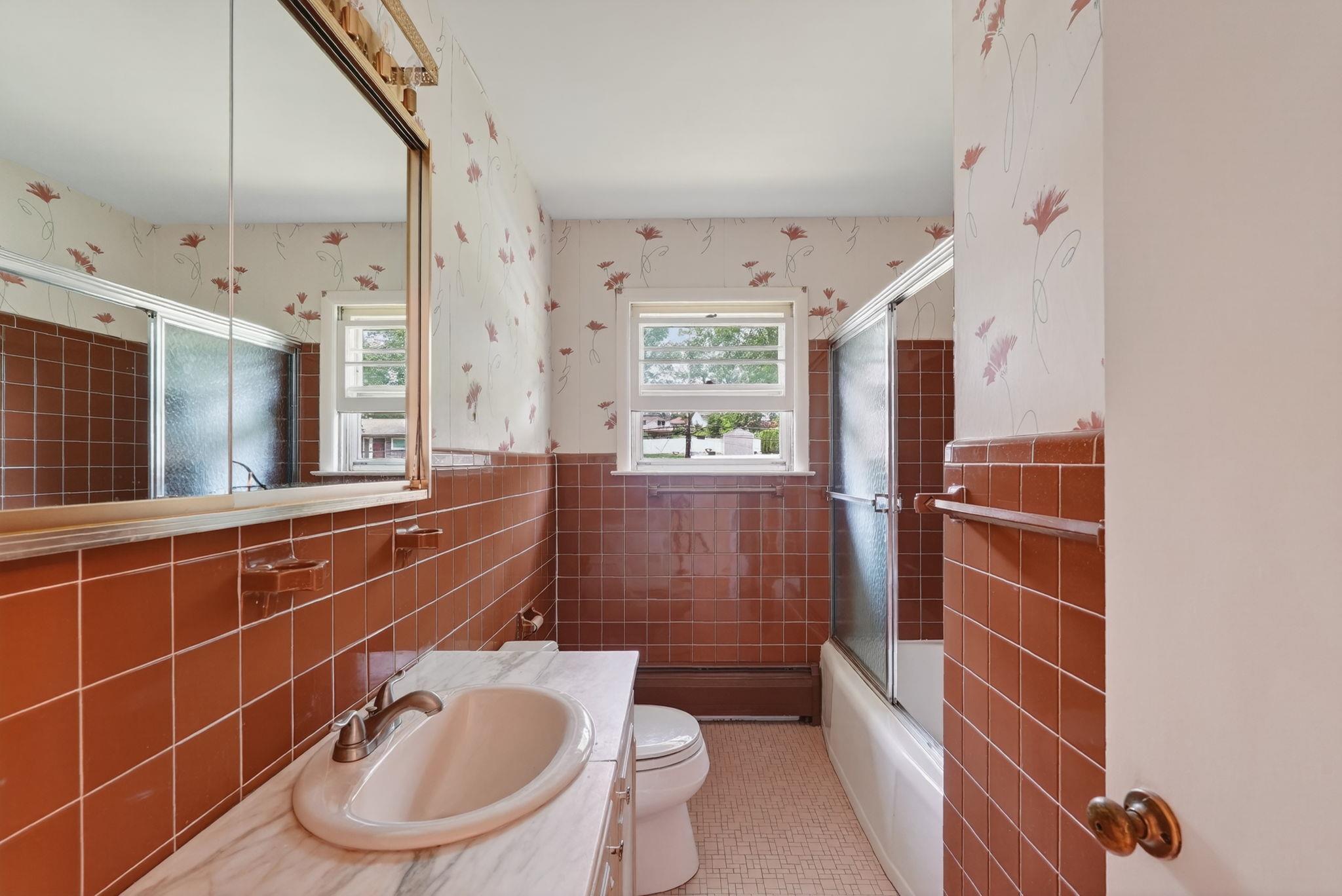Single Family Old Farms  Dutchess County, NY 12603, MLS-865841-15