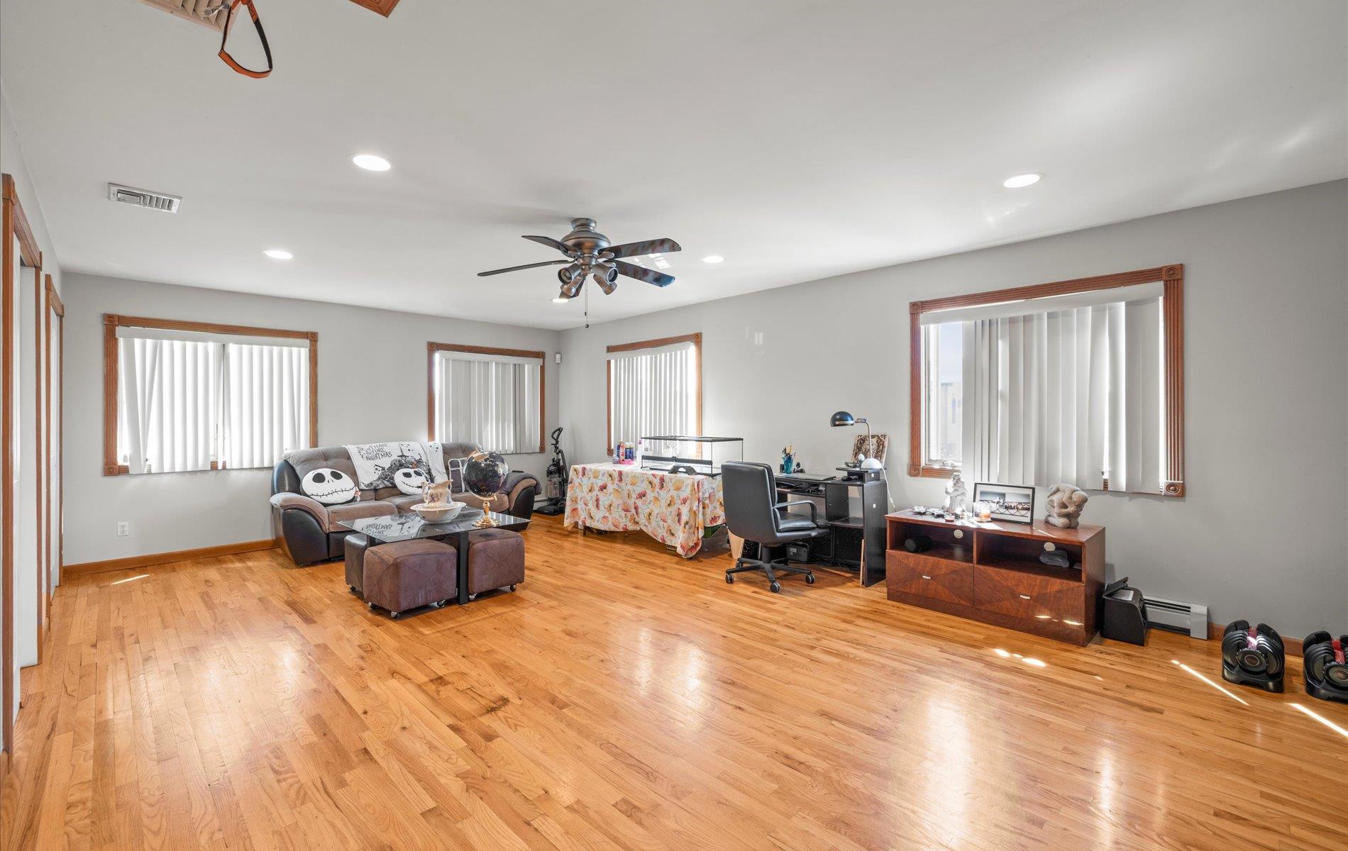 Single Family Court  Nassau County, NY 11710, MLS-865846-17