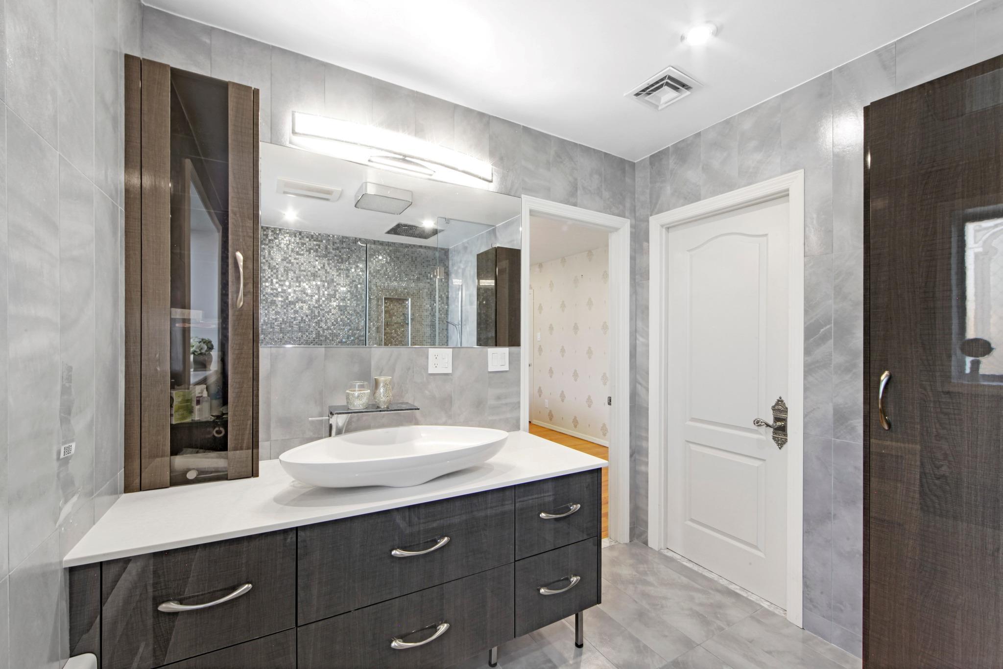 Single Family Dover  Brooklyn, NY 11235, MLS-865858-7