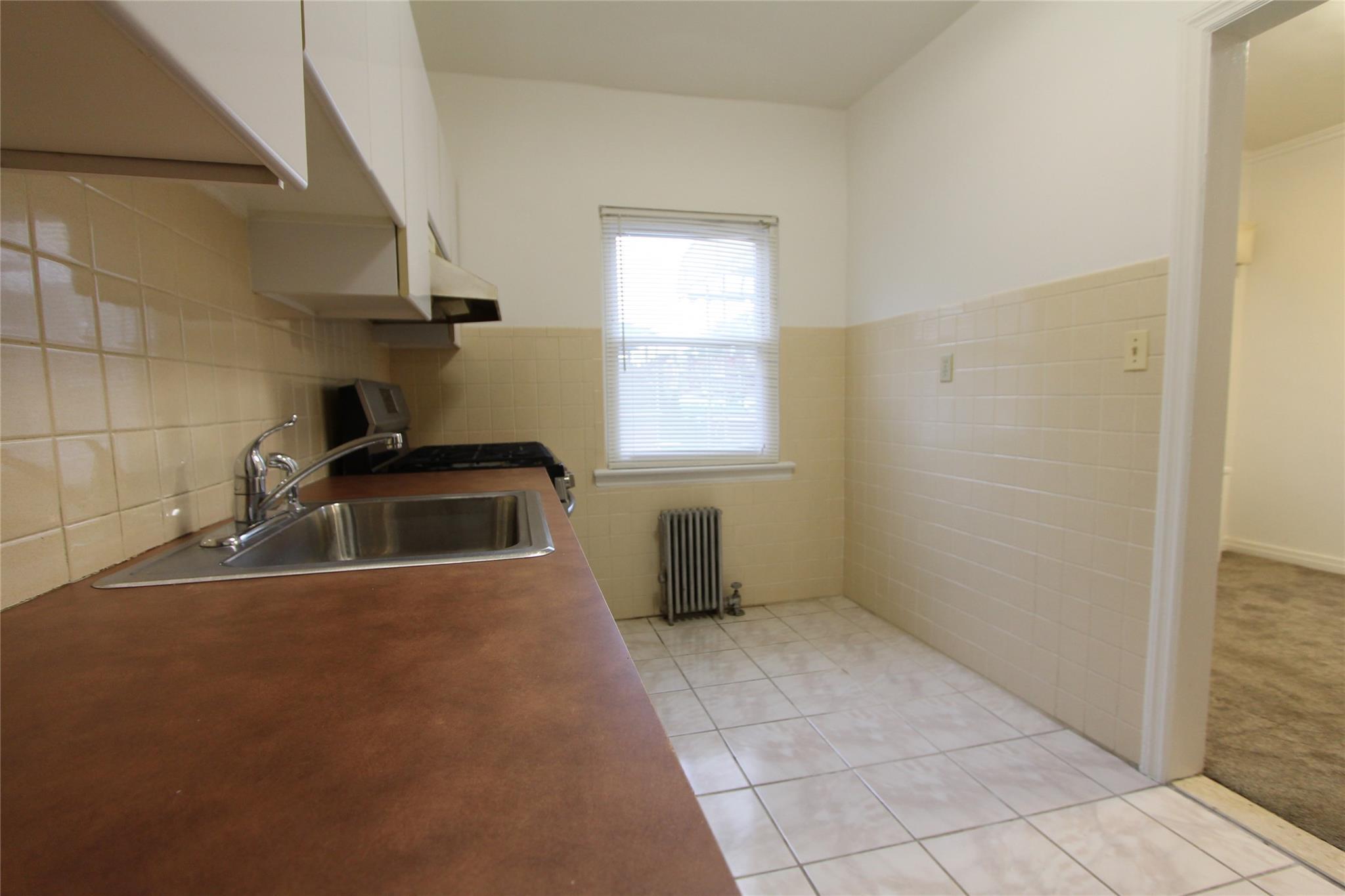 Single Family 84th Queens, NY 11379, MLS-865862-8