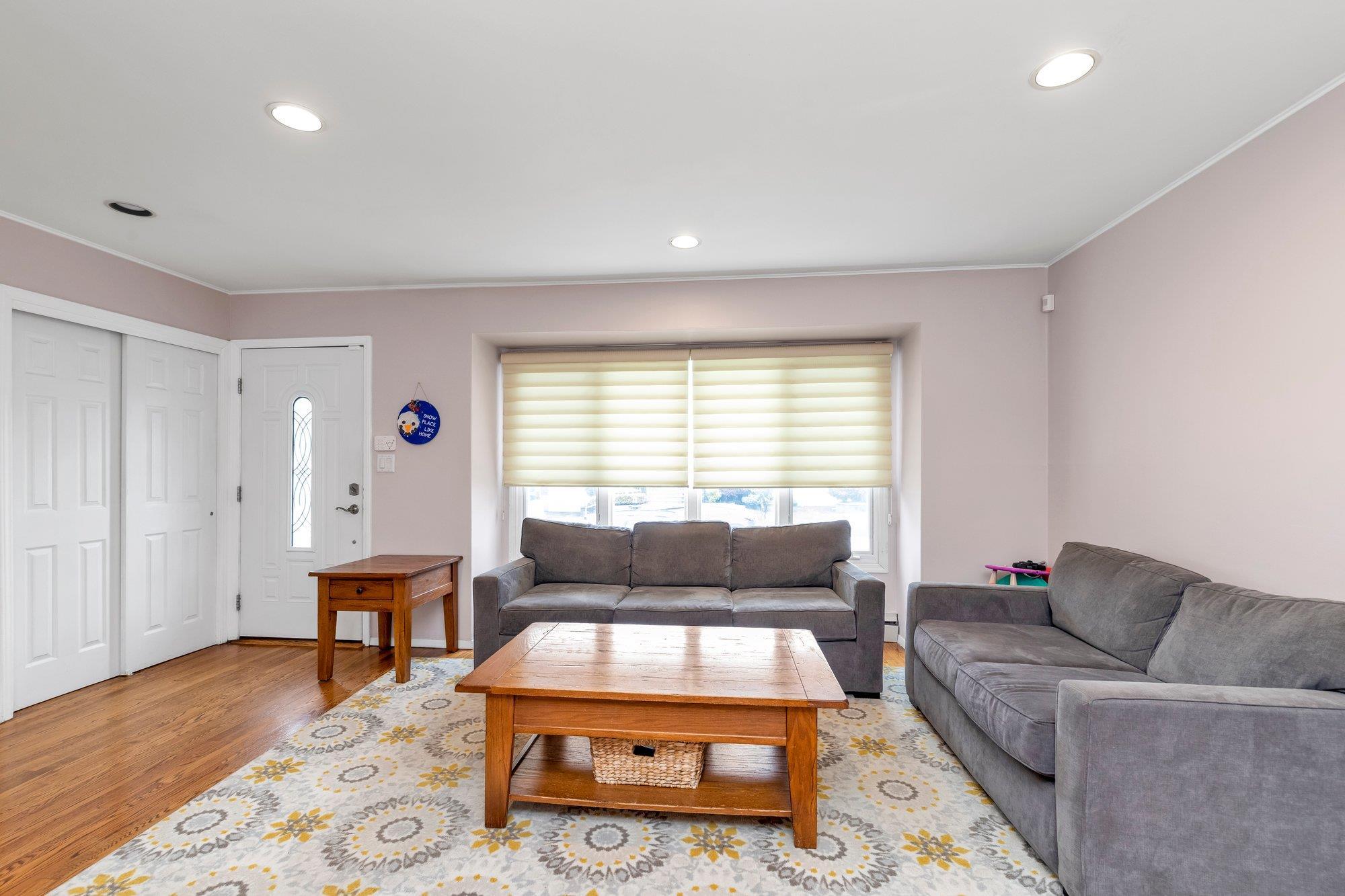 Single Family Alan  Nassau County, NY 11803, MLS-865935-3