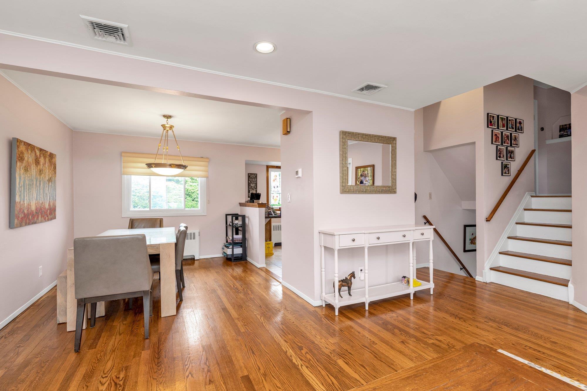 Single Family Alan  Nassau County, NY 11803, MLS-865935-5