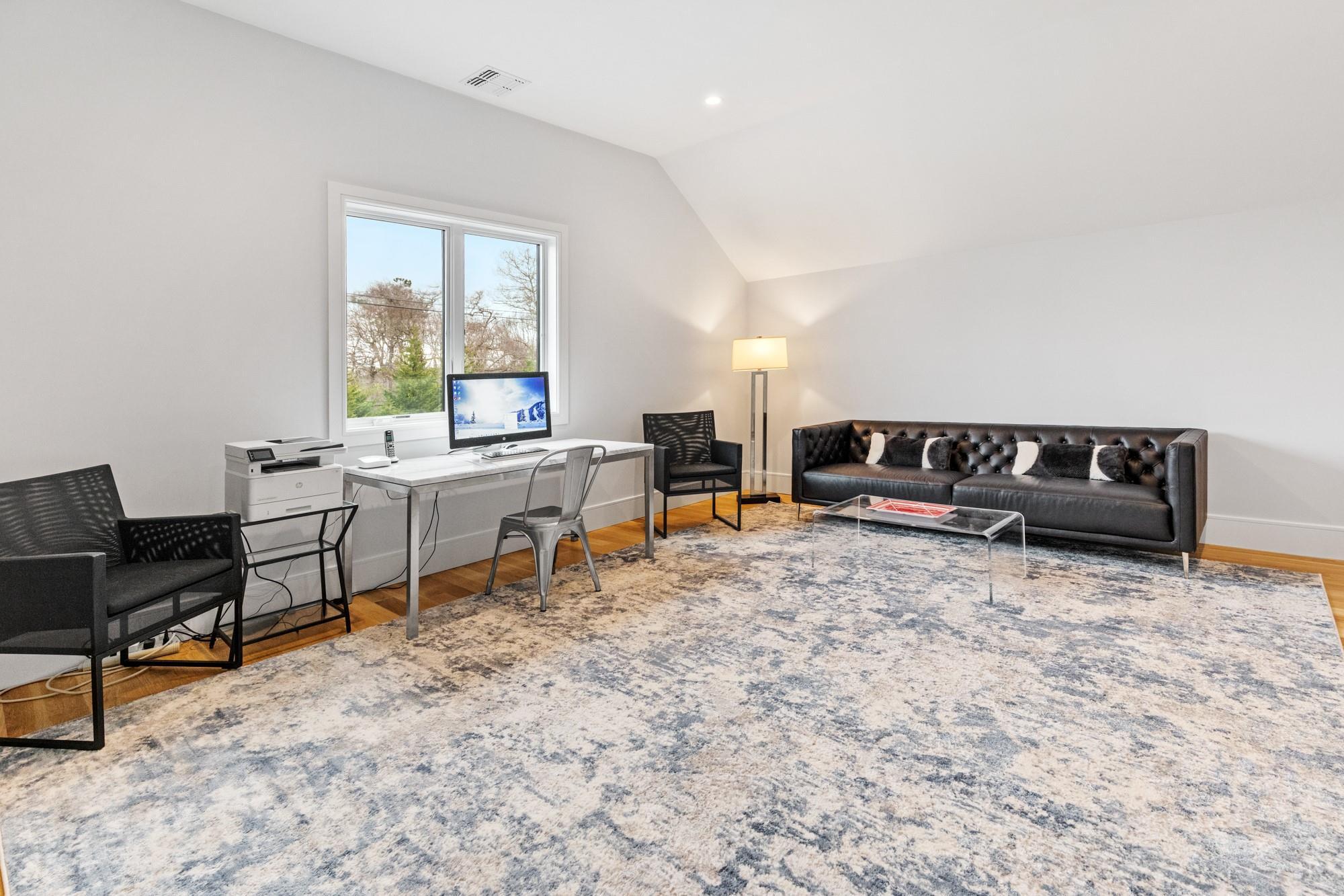 Single Family Lower 7 Ponds  Suffolk County, NY 11976, MLS-865937-35