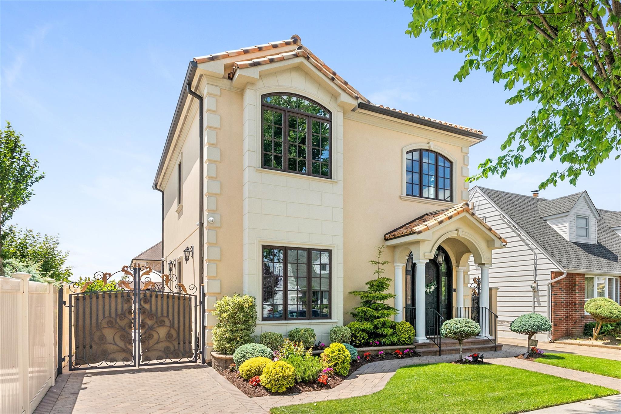 Single Family 87th Street  Queens, NY 11414, MLS-865958-2