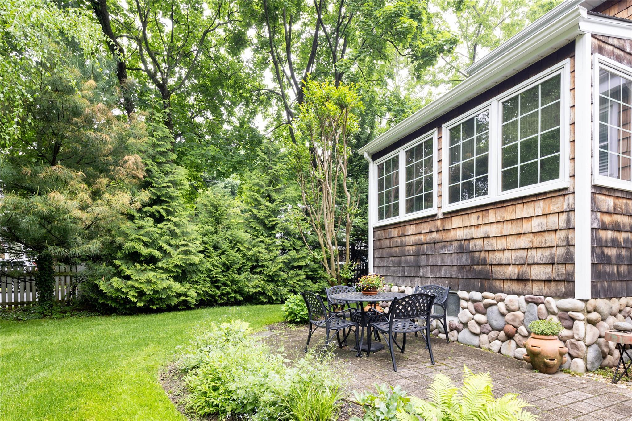 Single Family 4th  Nassau County, NY 11560, MLS-865960-18